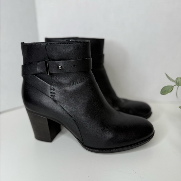 Clark’s Collection Cushion Soft Women’s Black Ankle Boots Size 9 Streetwear Moto - Picture 4 of 14